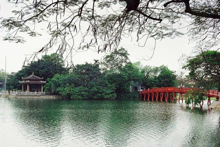 Hoan Kiem Lake - Hanoi - Vietnam Tourism