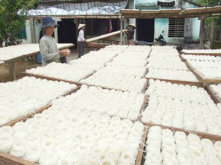 Song Than Vermicelli Making Village in An Thai