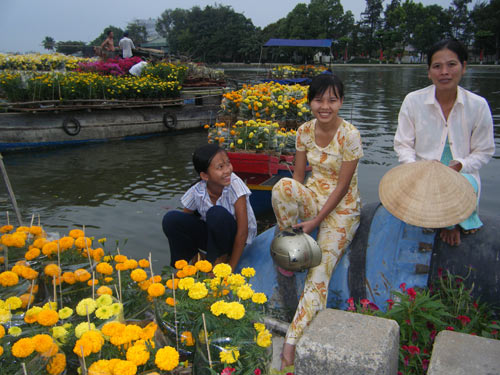 Tien River Flower Market