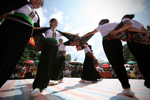 Ban Flower Festival of the Thai