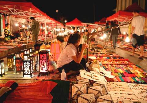 Tay Do Night Market