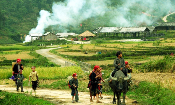 http://www.vietnamtourism.org.vn/attractions/villages/life-in-taphin-village-sapa.html