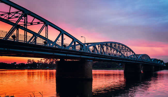 Trang Tien Bridge Hue: A iconic historical destination