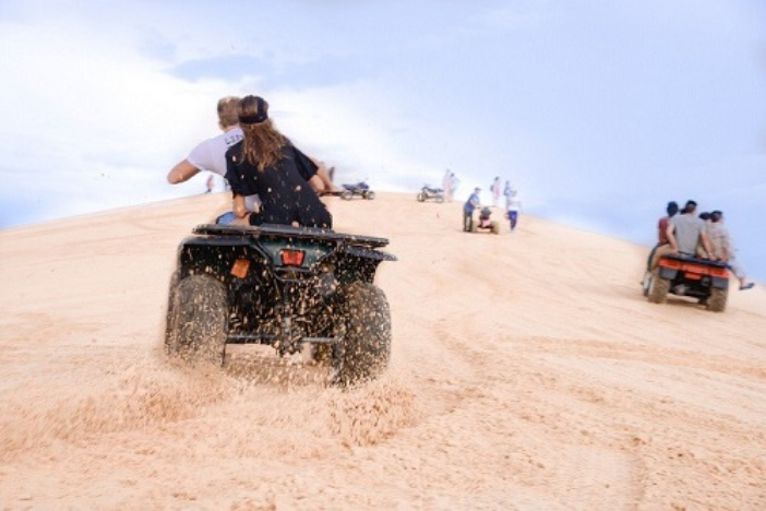 Activities-to-enjoy-at-Mui-Ne-Sand-Dunes