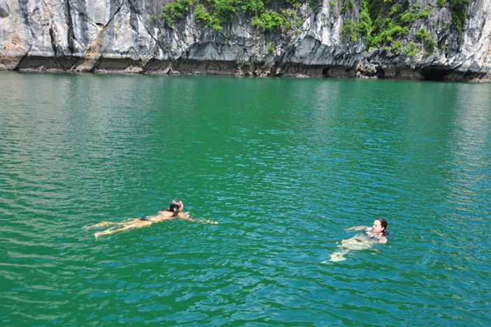 Best things to do in Halong Bay