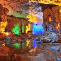  Tam Cung - a magnificent grotto in Ha Long Bay