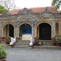 Buu Phong Temple 