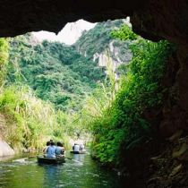 The charming and romantic scenery of Trang An