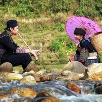 Vietnam Festival Is Dedicated to Meeting Ex-Lovers