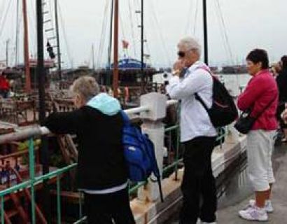 Halong Bay to beef up safety for traveler