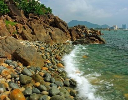 Discovering the natural and Champa culture beauty of Binh Dinh Province