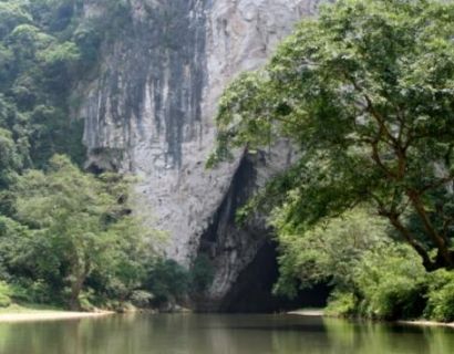 Visit Puong Cave in Ba Be National Park