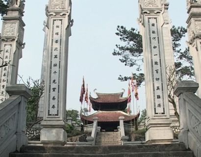 Mother Au Co Temple - Phu Tho