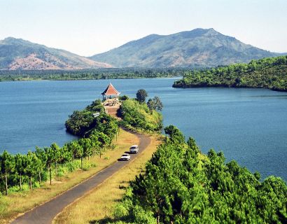 Discover the Hidden Charm of To Nung Lake
