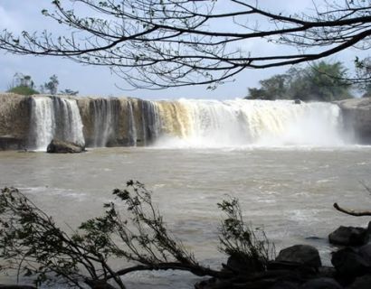 Xung Khoeng Waterfall Destination in Gia Lai