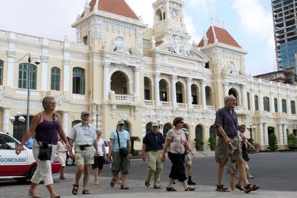 HCMC tourism wants discount cap removed to shore up sales