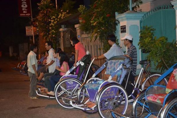 Hue vows to put Cyclo system in order to satisfy tourists