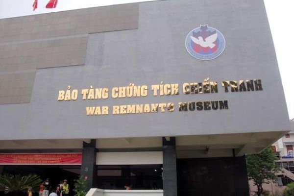  Visiting War Remnants Museum in Ho Chi Minh City