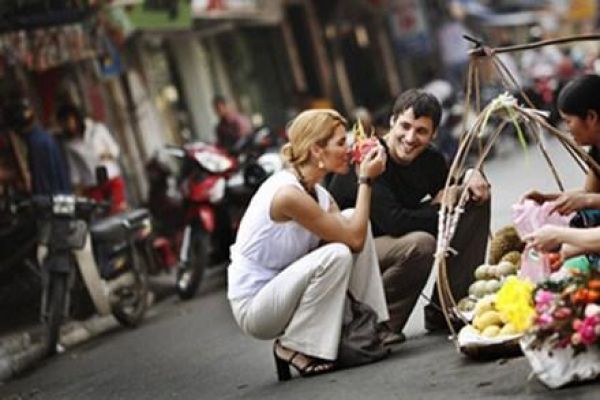Hanoi welcomes over 2 mln visitors during Tet