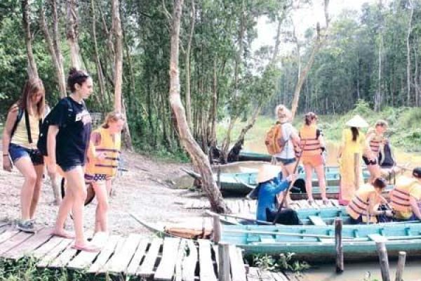 VN to develop tourism brand