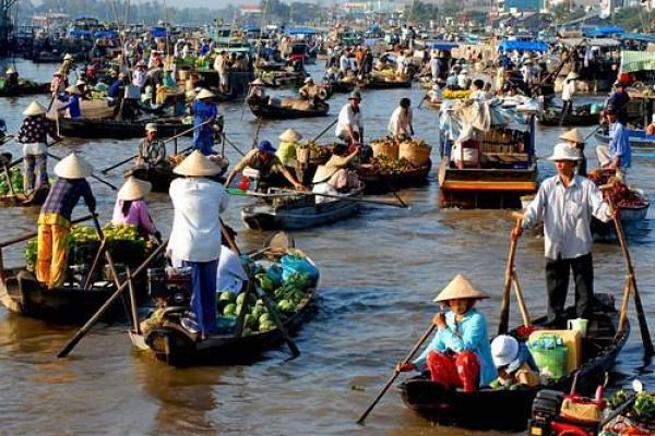 Over 19.4 million tourists visit Mekong Delta in 2012