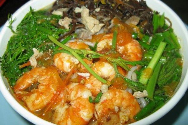 Intriguing shrimp vermicelli noodle