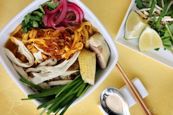 Vietnamese Chicken Noodle Soup Recipe