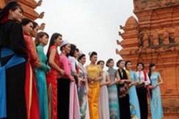 Festival promotes UNESCO heritage values