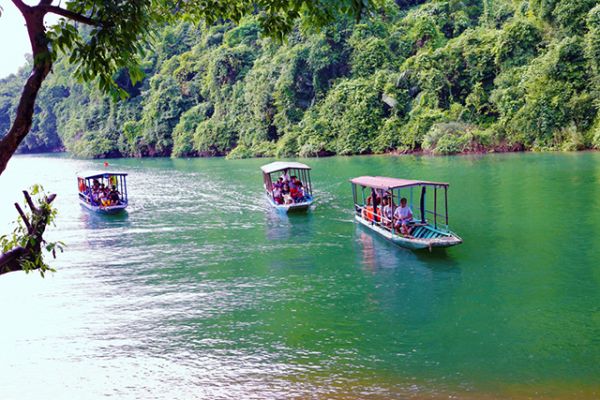 Join A Ba Be Lake Tour To Experience The True Heaven Of Vietnam