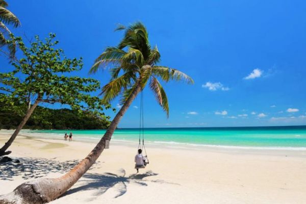 Luxury Beach Holiday With Classic Vietnamese Tourism Sites