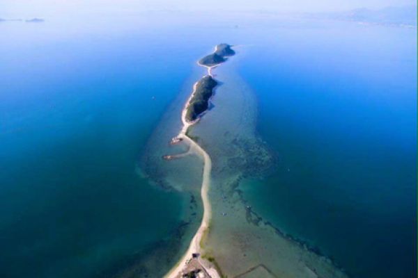 The amazing beauty of Diep Son Island 