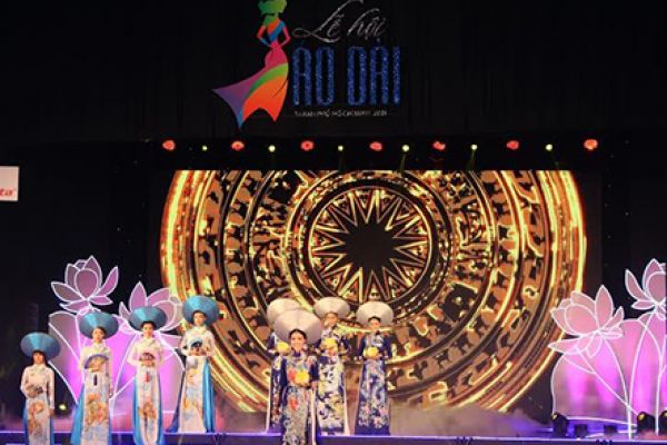 Áo Dài Festival 2017 is launched in HCM City