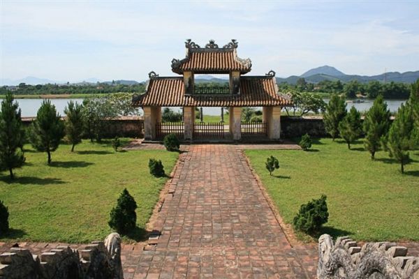 Van Thanh Mieu temple 