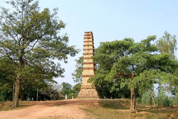 Binh Son tower - the highest tower in Vietnam
