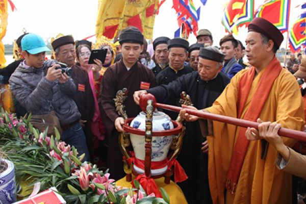 Festival commemorates Kings of Tran dynasty, Thai Binh