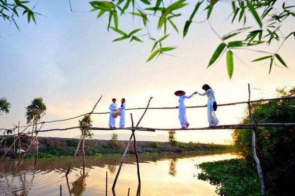 Monkey Bridge - One of the most scariest bridges in the world