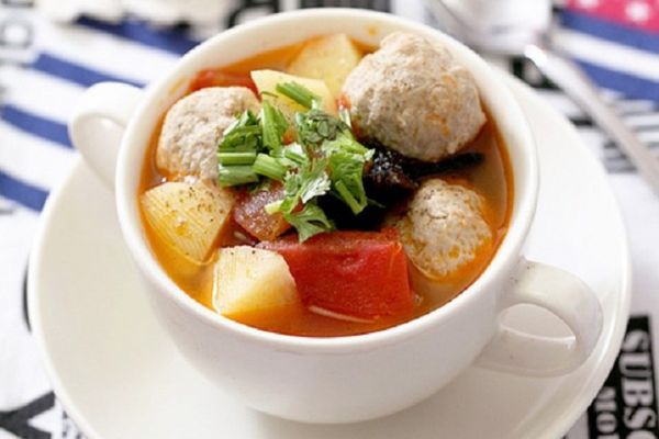 Potato soup with meat balls