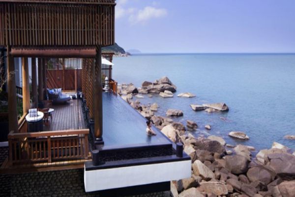 Da Nang luxury resort on top of the world