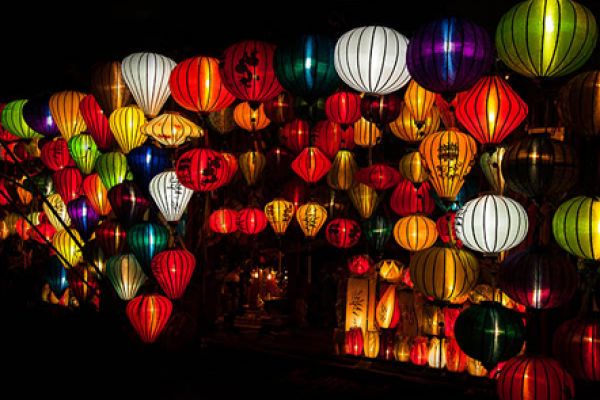 The Glowing Lanterns of Ancient Hoi An