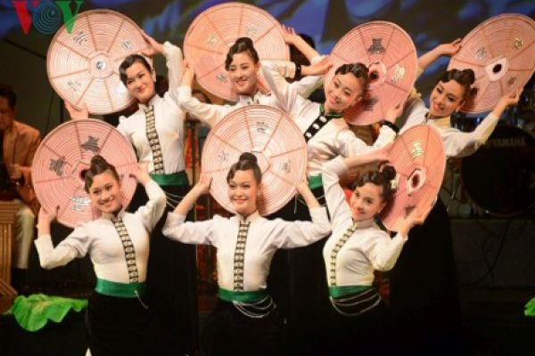 Dance contest puts ethnic culture on show