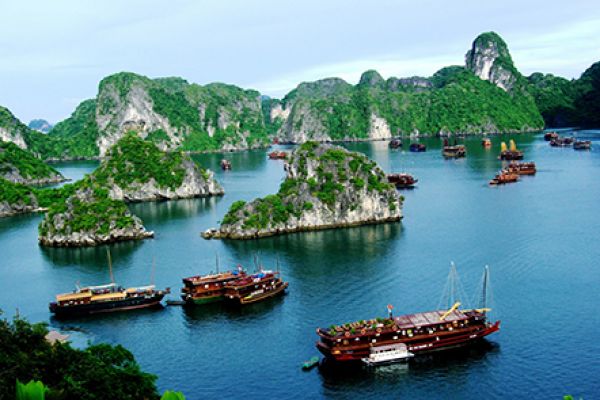 Top 10 bays in Vietnam cannot be missed