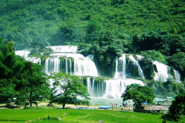 Ban Gioc- one of the most beautiful waterfall of Viet Nam
