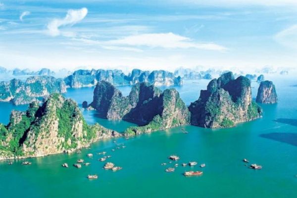 Ha Long Bay- the most beautiful tourist destination of Vietnam