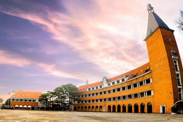 The most beautiful college in Vietnam