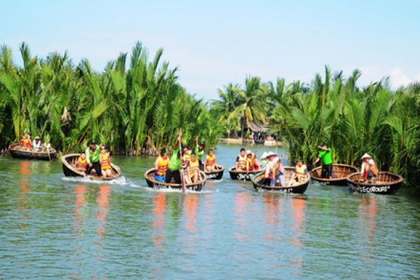 Bay Mau coconut forest in Hoi An
