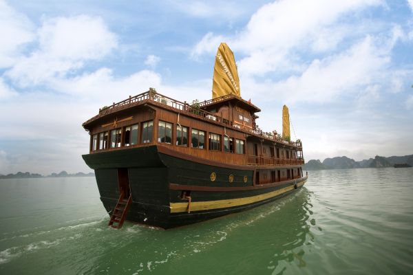 New 03 Star Halong Bay Junk Fleet Release