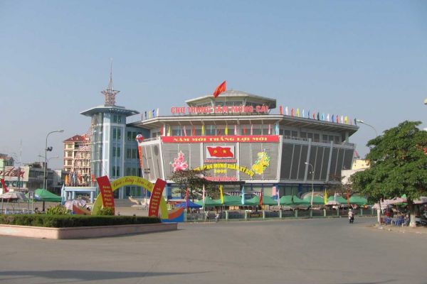 Móng Cái Border Market