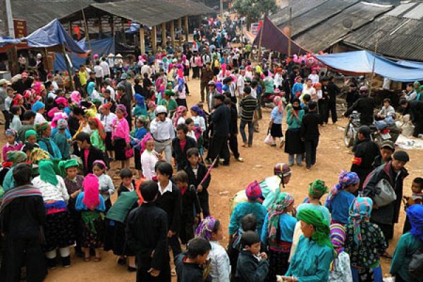 Khau Vai Love Market Festival
