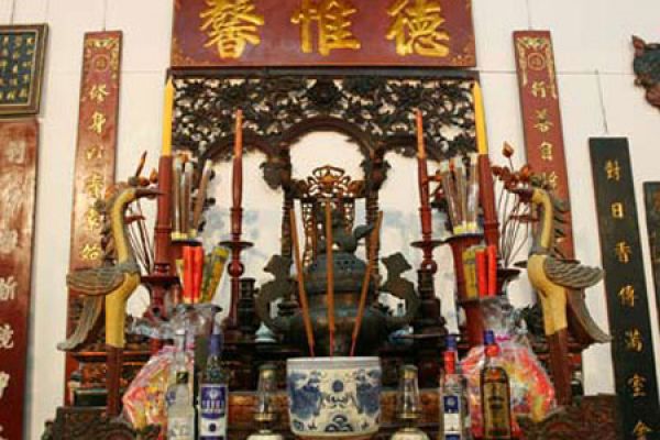 Vietnam - Worship of Ancestor Custom