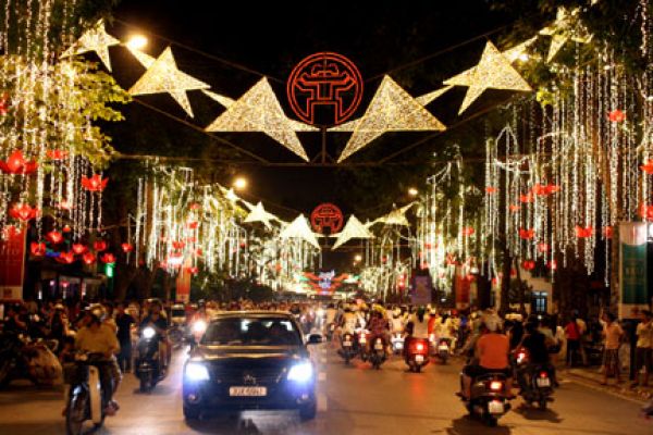 Hanoi lighting up for Lunar New Year